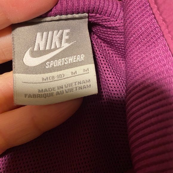 Purple Nike windbreaker jacket - Picture 2 of 5